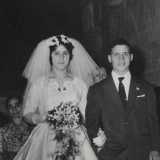 Tutto per� ebbe fine nel 2002. Il perch� ce lo spiega Lucia, mentre ci mostra emozionata le foto del loro matrimonio e dei sei figli nati dalla coppia. �Hanno tutti intrapreso strade diverse dalla nostra � sottolinea � � cos� una volta diventati anziani non abbiamo potuto che chiudere definitivamente l�attivit�